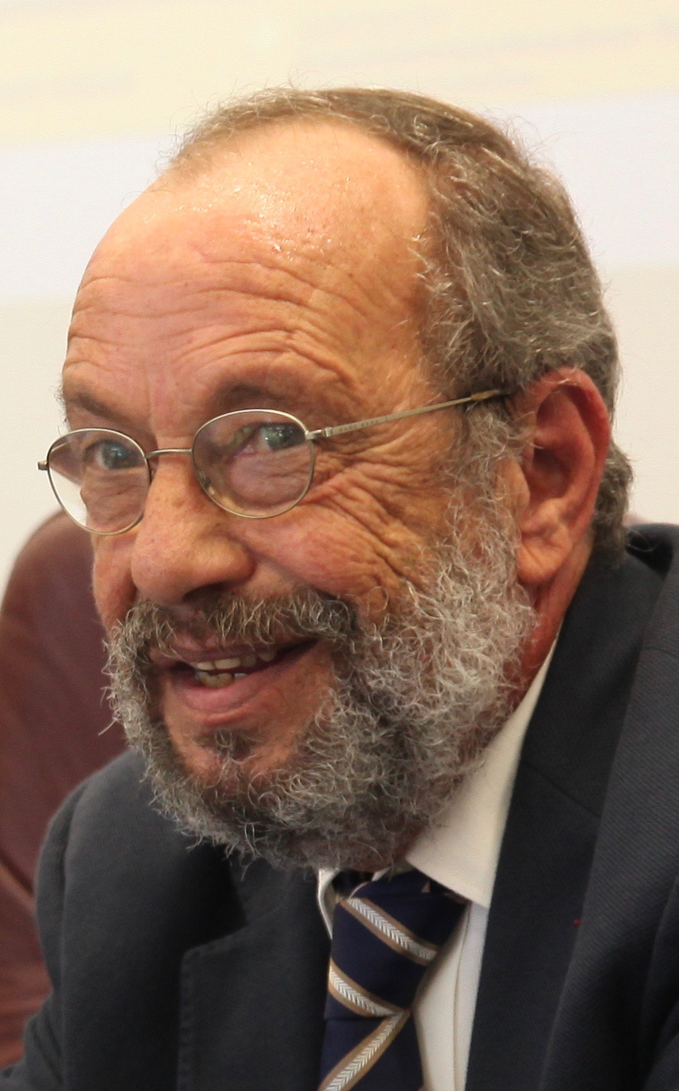 Dr. Carlos Vasconcelos